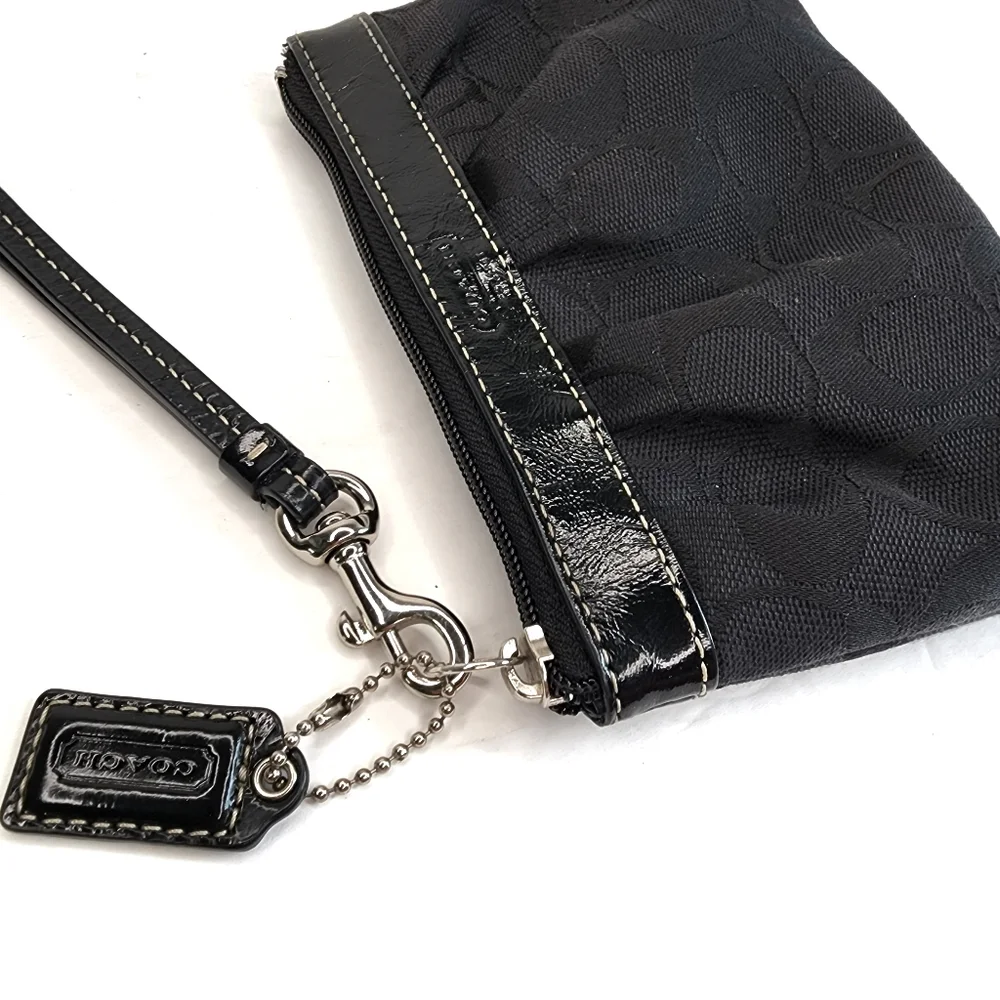 Coach wristlet signature